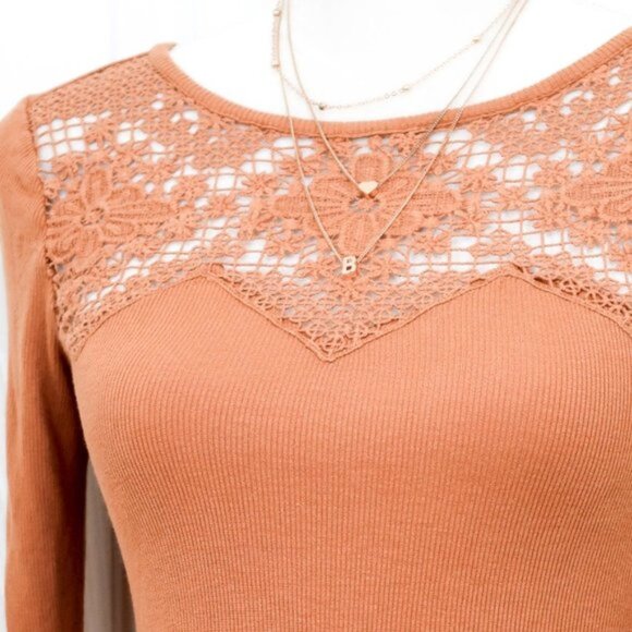 American Eagle Outfitters Embroidered Crochet Brown Crop Top - Picture 3 of 9